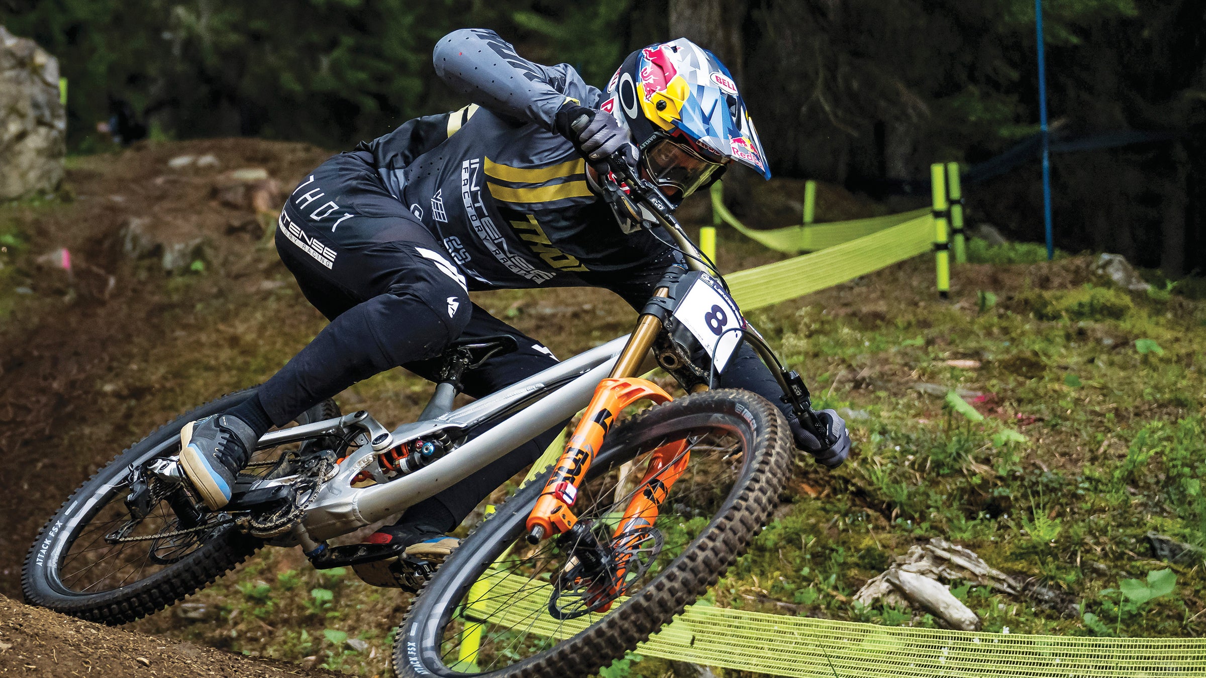 Downhill Mountain Bikers What Is The Best Mountain Bike In The